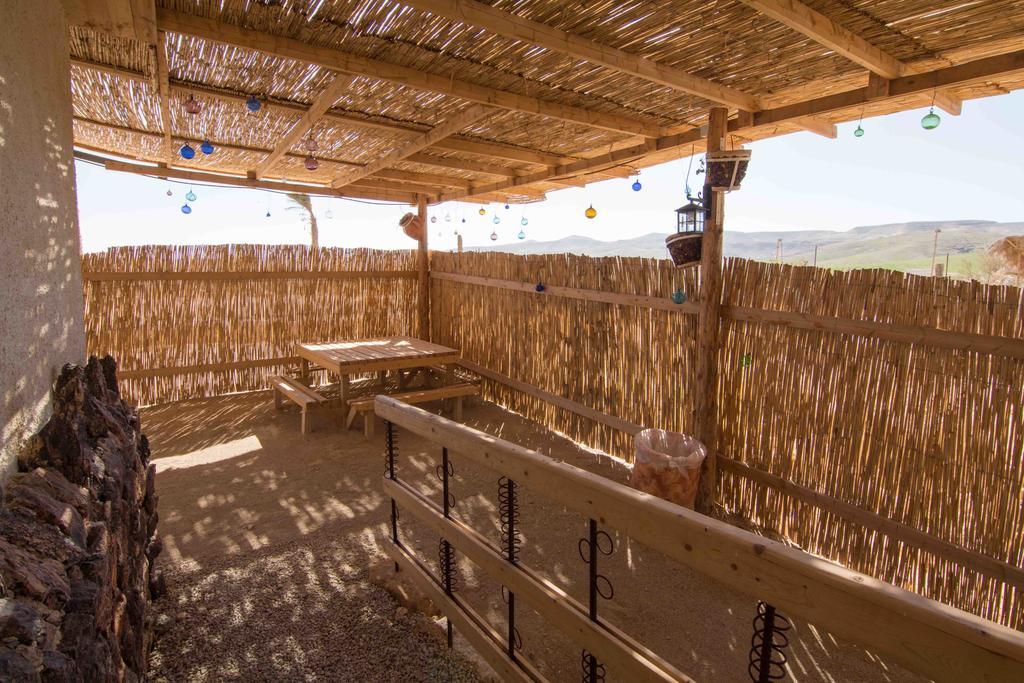 Kfar Hanokdim - Glamping & Camping Арад Стая снимка