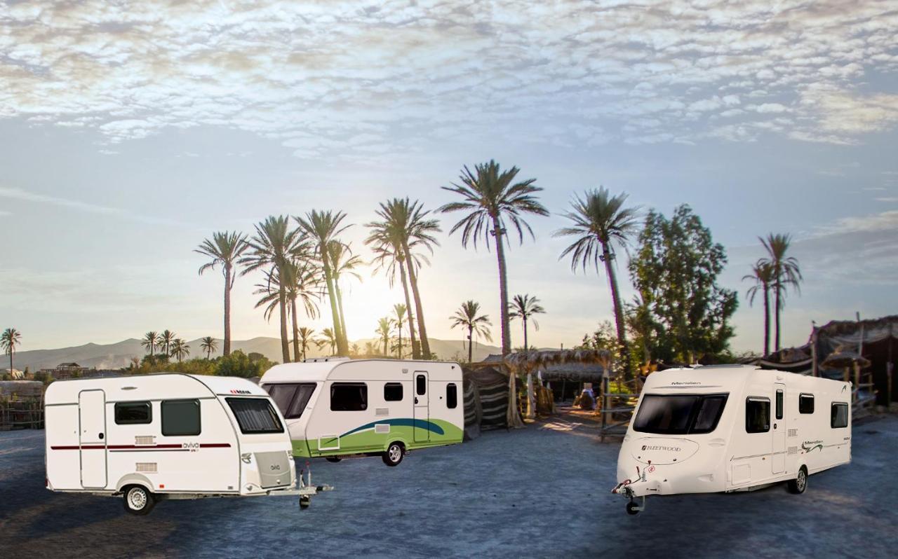 Kfar Hanokdim - Glamping & Camping Арад Екстериор снимка