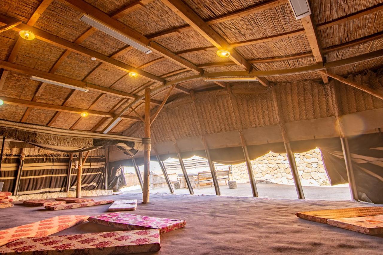 Kfar Hanokdim - Glamping & Camping Арад Екстериор снимка