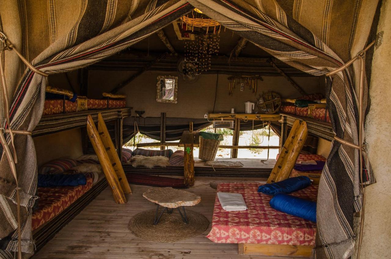 Kfar Hanokdim - Glamping & Camping Арад Екстериор снимка