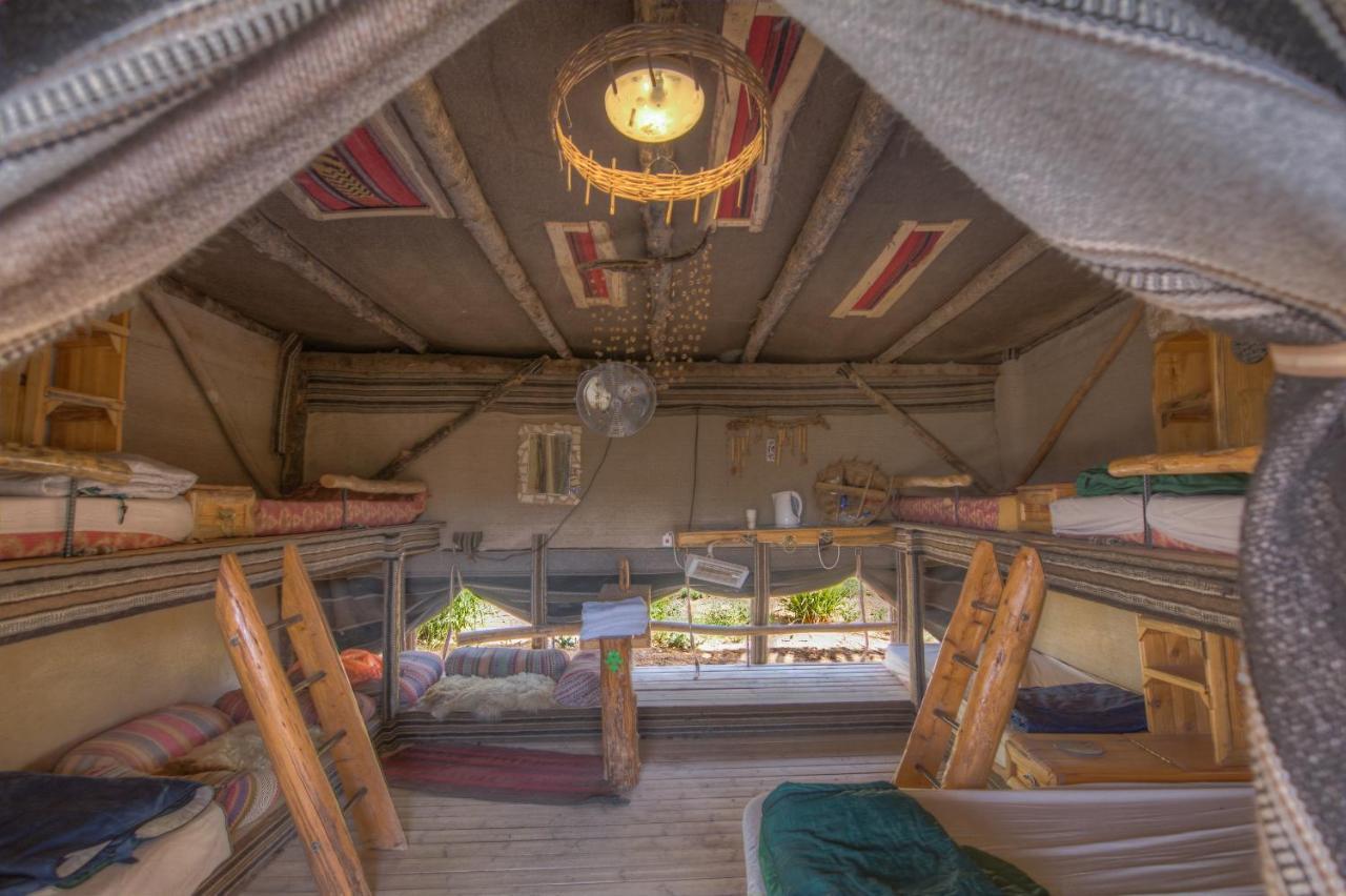 Kfar Hanokdim - Glamping & Camping Арад Екстериор снимка