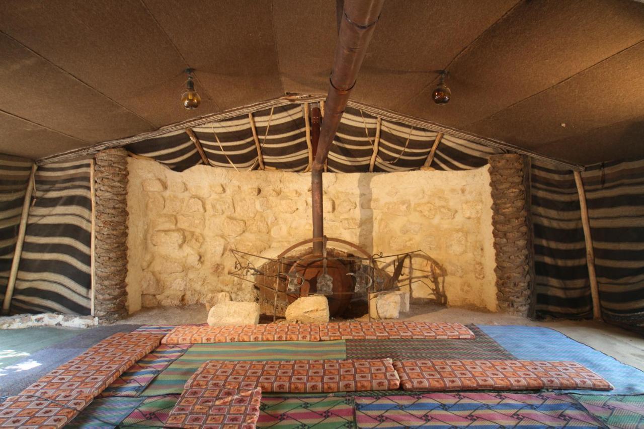 Kfar Hanokdim - Glamping & Camping Арад Екстериор снимка