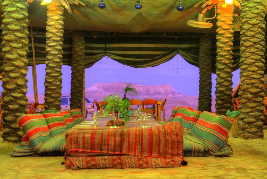 Kfar Hanokdim - Glamping & Camping Арад Екстериор снимка