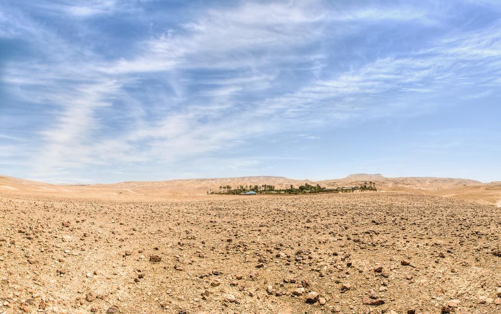 Kfar Hanokdim - Glamping & Camping Арад Екстериор снимка